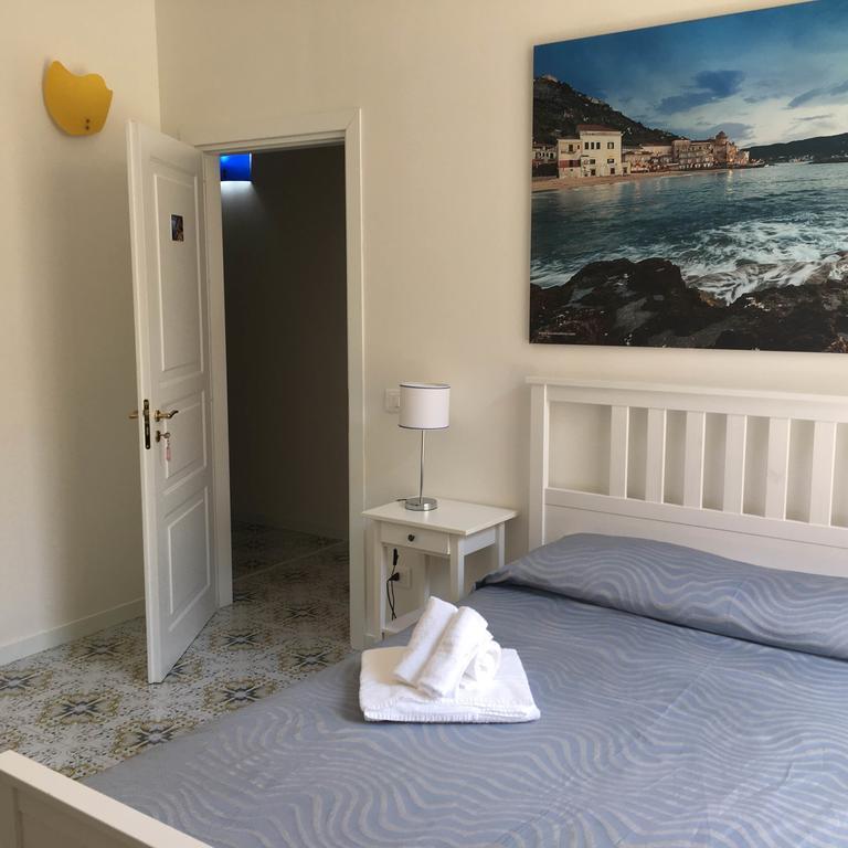Bed and Breakfast L'Infinito Салерно Экстерьер фото