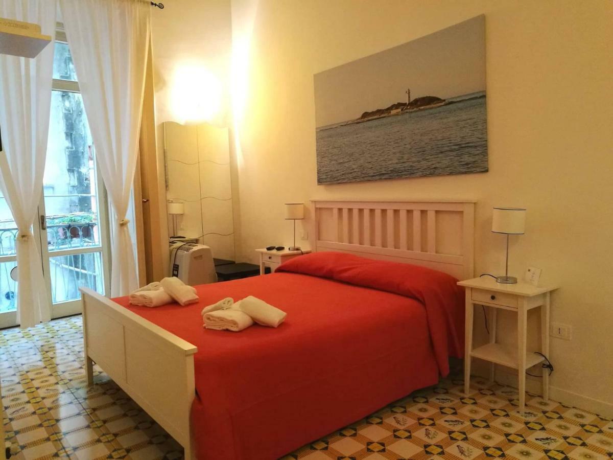 Bed and Breakfast L'Infinito Салерно Экстерьер фото